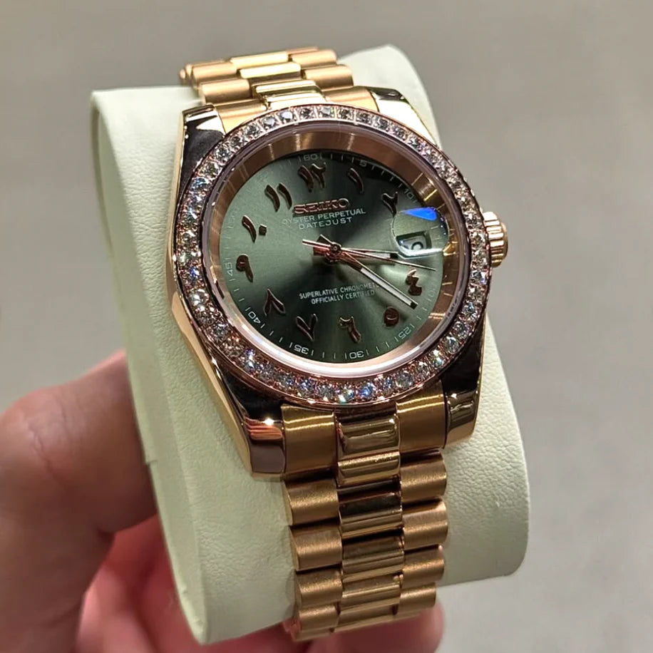 VELARÉ Royale Forest Arabic Dial